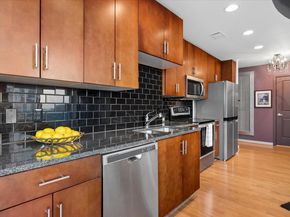 360 Nueces ST 3910, Austin TX 78701