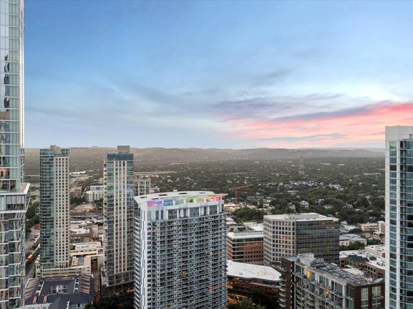 360 Nueces ST 3910, Austin TX 78701