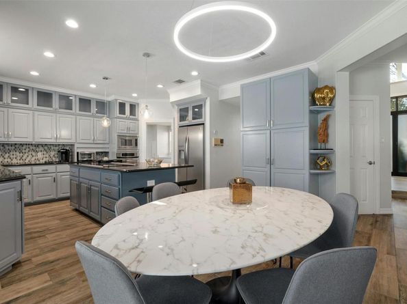 9288 Scenic Bluff DR, Austin TX 78733