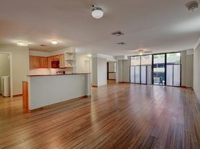 40 N Interstate 35 EXPY 2C2, Austin TX 78701