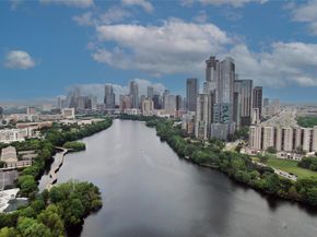 40 N Interstate 35 EXPY 2C2, Austin TX 78701