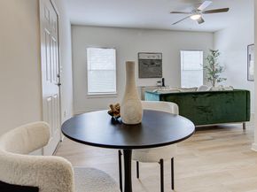 2106 Cullen Ave 208, Austin TX 78757