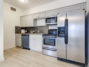 2106 Cullen Ave 208, Austin TX 78757