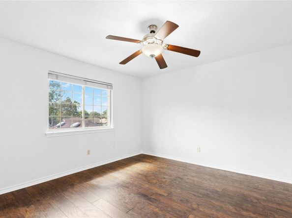 401 Applewood DR, Pflugerville TX 78660