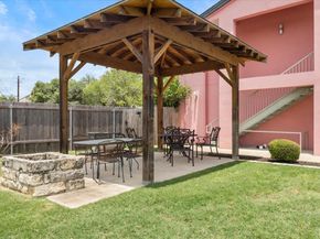 1422 Collier ST 103, Austin TX 78704