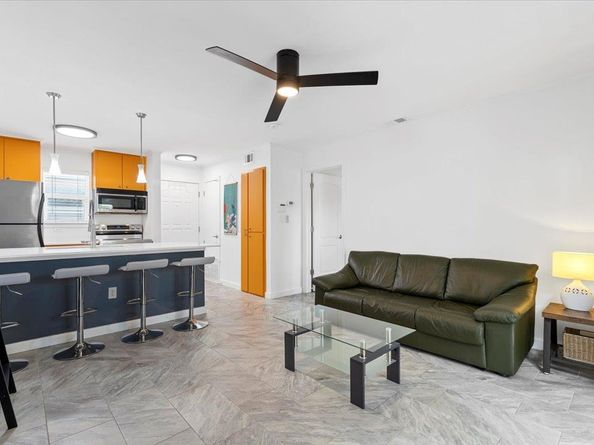 1422 Collier ST 103, Austin TX 78704