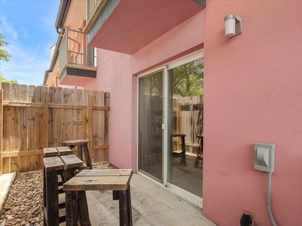 1422 Collier ST 103, Austin TX 78704