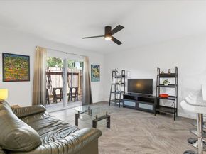 1422 Collier ST 103, Austin TX 78704