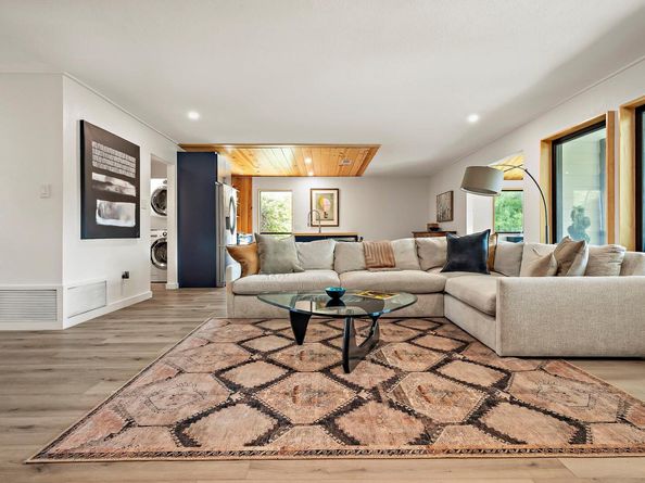 6101 Bridlington CIR, Austin TX 78745