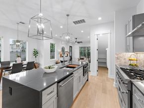 1113 Walton LN 1, Austin TX 78721