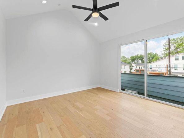 1113 Walton LN 1, Austin TX 78721