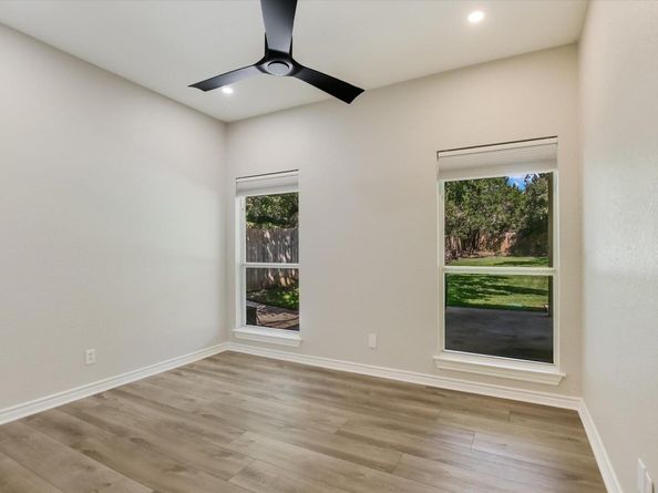408 Cargill DR, Spicewood TX 78669