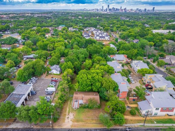 1806 Fortview RD, Austin TX 78704