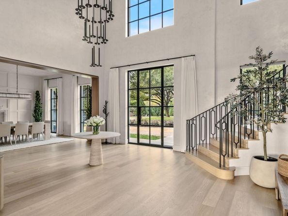 3701 Eastledge DR, Austin TX 78731
