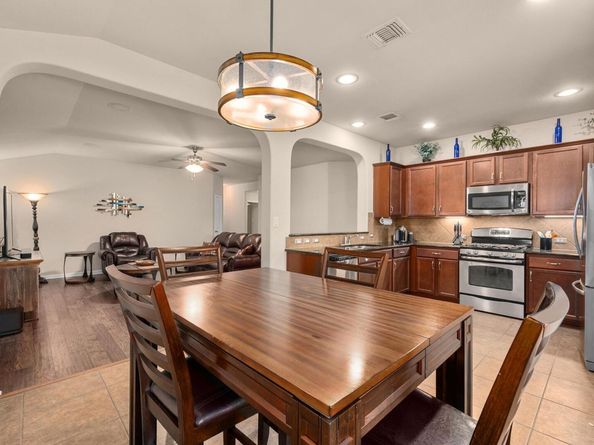 1108 April Meadows LOOP, Georgetown TX 78626