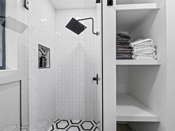 3520 Highland View DR, Austin TX 78731