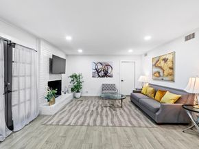 3520 Highland View DR, Austin TX 78731