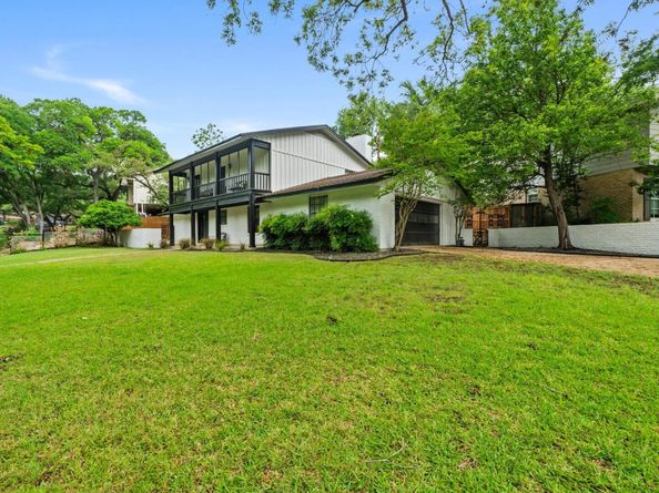 3520 Highland View DR, Austin TX 78731