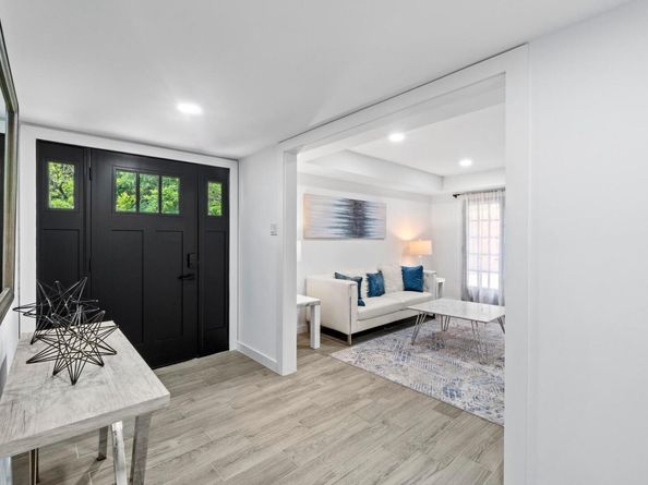 3520 Highland View DR, Austin TX 78731