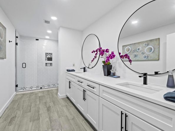 3520 Highland View DR, Austin TX 78731