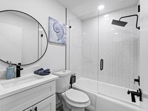 3520 Highland View DR, Austin TX 78731