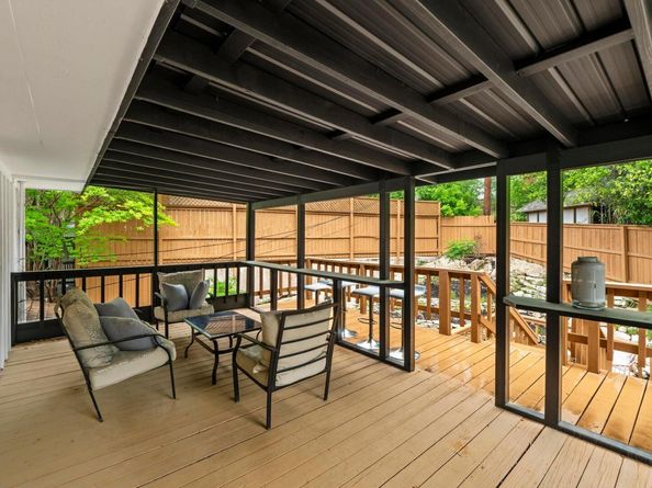 3520 Highland View DR, Austin TX 78731