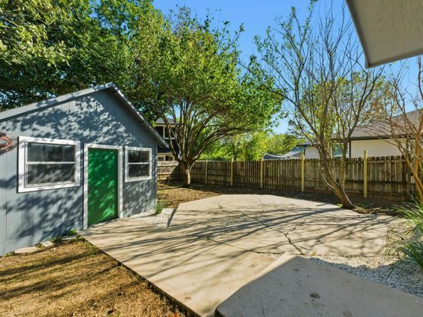 8117 Almondsbury LN, Austin TX 78748