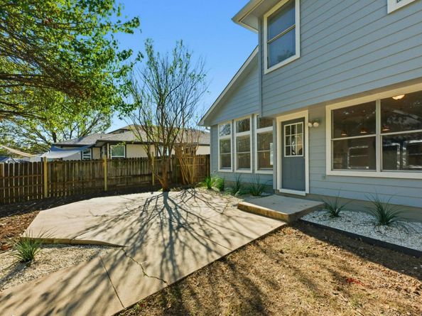 8117 Almondsbury LN, Austin TX 78748