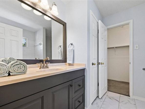 8117 Almondsbury LN, Austin TX 78748