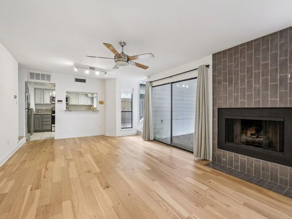 2507 Quarry RD D, Austin TX 78703