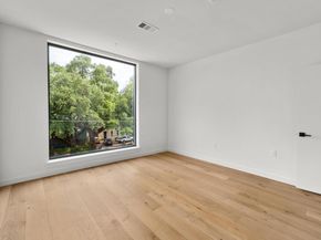 2209 S 1st ST 206, Austin TX 78704