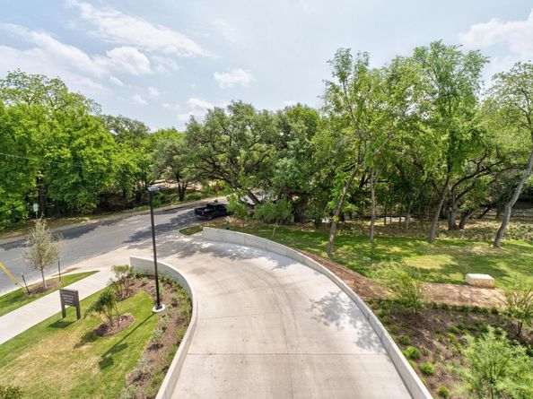 2209 S 1st ST 206, Austin TX 78704