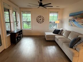 6712 Lantern View DR 303, Jonestown TX 78645