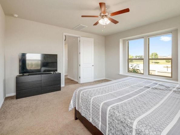 1136 Almeria BND, Leander TX 78641