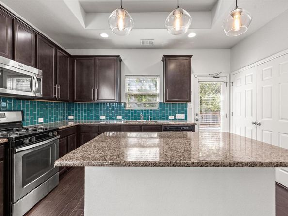 7337 Menchaca Rd. RD 22, Austin TX 78745