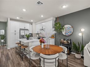 1752 Cayton Loop, West Covina CA 91790