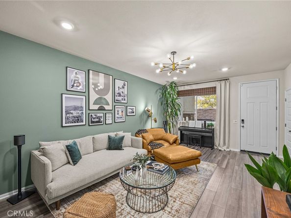 1752 Cayton Loop, West Covina CA 91790