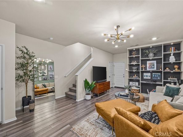 1752 Cayton Loop, West Covina CA 91790