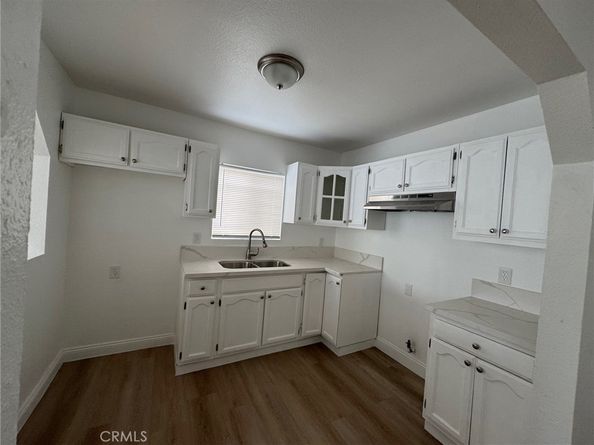9815 Holmes Avenue 2, Los Angeles CA 90002