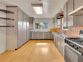 279 N 11th Avenue, Upland CA 91786