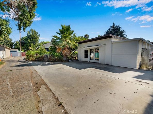 279 N 11th Avenue, Upland CA 91786