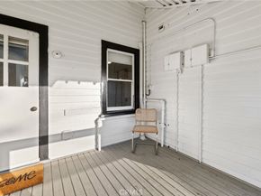 113 N Ivy Avenue 113 & 115, Monrovia CA 91016