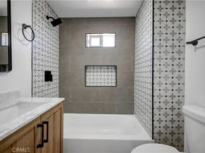 3515 S Norton, Los Angeles CA 90018