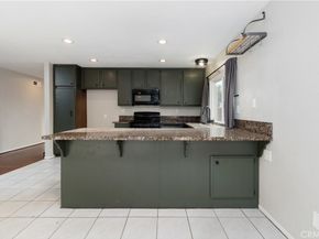 121 Genoa, Upland CA 91786