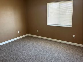 1230 E 68th St, Los Angeles CA 90001