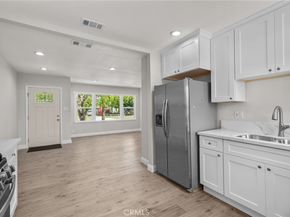 10272 Muroc, Bellflower CA 90706