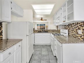9906 Owensmouth 14, Chatsworth CA 91311