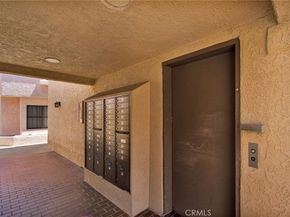9906 Owensmouth 14, Chatsworth CA 91311