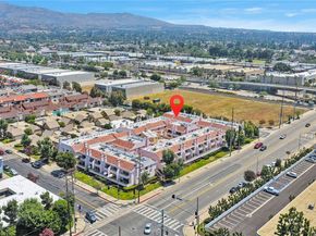 9906 Owensmouth 14, Chatsworth CA 91311