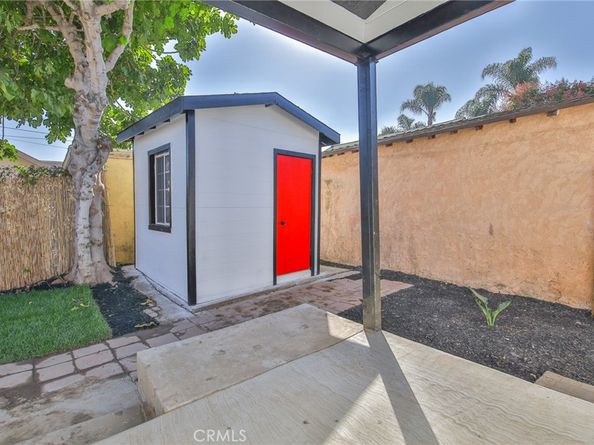 8924 S Budlong Avenue, Los Angeles CA 90044